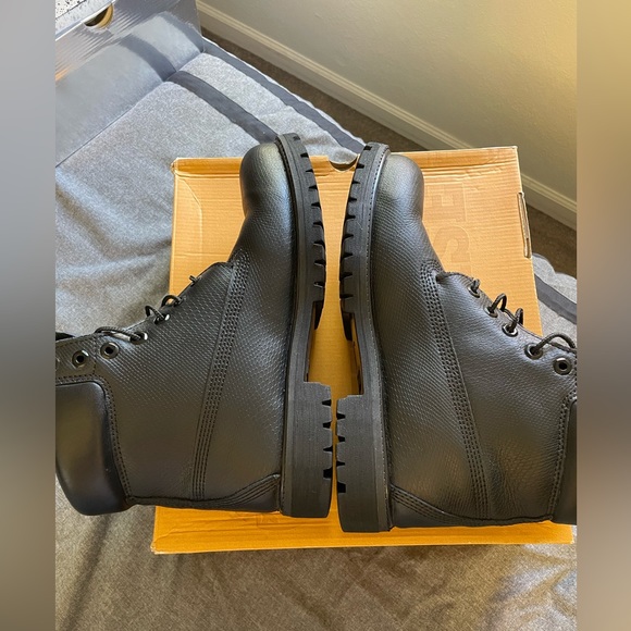 Limited Release Timberlands size 10 black main image 7